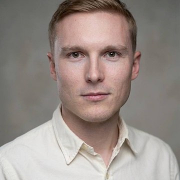 Portrait of Alex Wolf, CBDO at Levorys